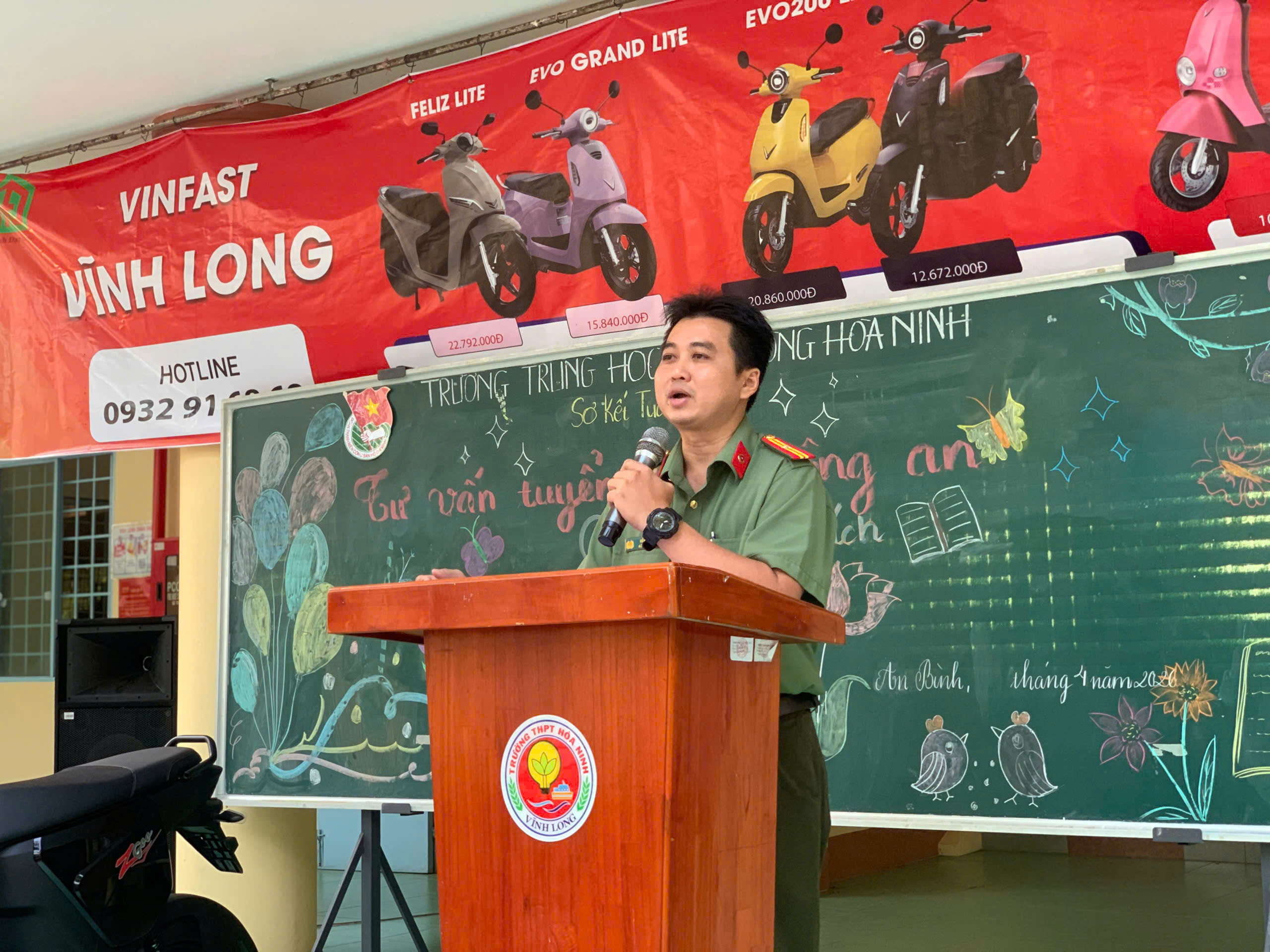 Công an xã An Bình tổ chức tư vấn tuyển sinh, hướng dẫn đăng ký sơ tuyển, xét tuyển vào các Trường Công an nhân dân năm 2026 
