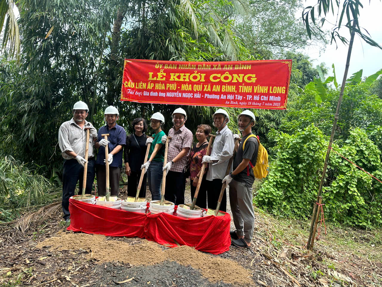 An Bình thực hiện tốt phong trào Dân vận khéo trong xây dựng giao thông nông thôn (Cầu nông thôn)