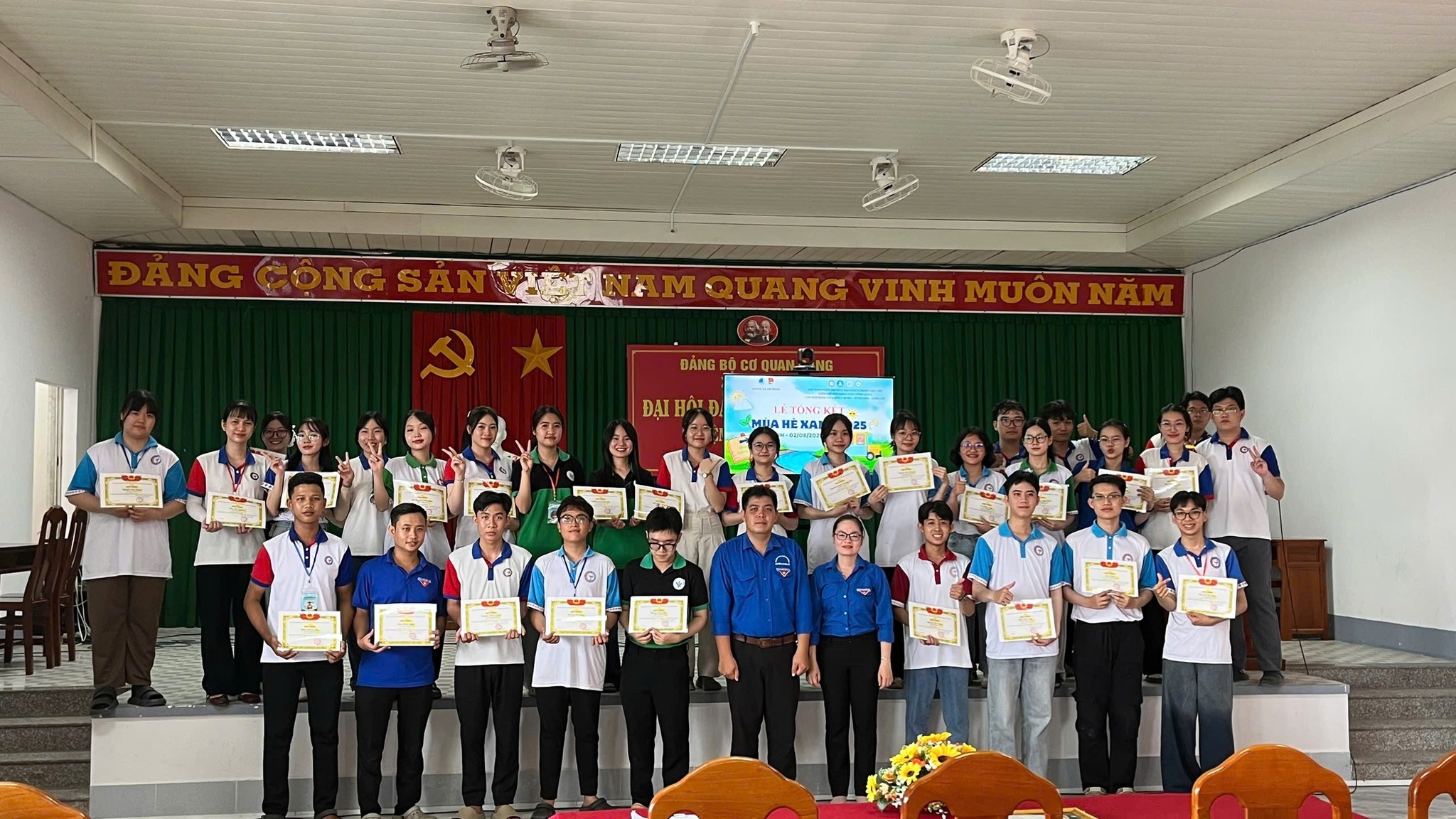 CHIẾN DỊCH TÌNH NGUYỆN “MÙA HÈ XANH” NĂM 2025